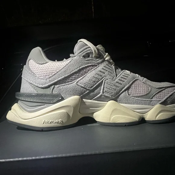 New Balance White Sneakers - Picture 8 of 9